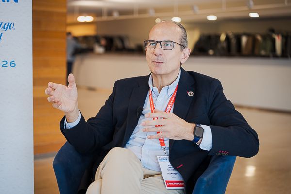 Javier García, presidente de la Sedar, durante la entrevista con Redacción Médica. 