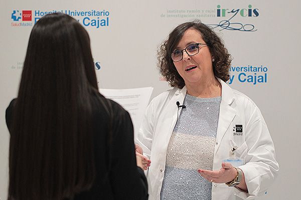 Lucienne Costa-Frossard, neuróloga de la Unidad de Esclerosis Múltiple del Hospital Universitario Ramón y Cajal.