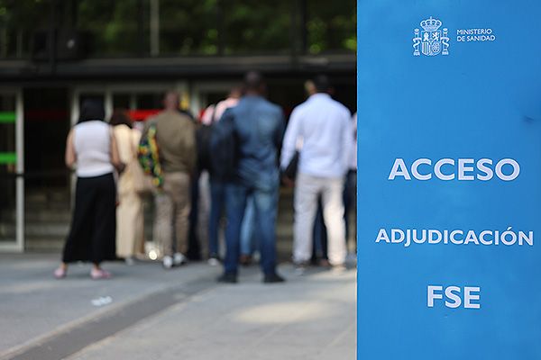 Entrada del Ministerio de Sanidad para los últimos residentes del MIR 2026.