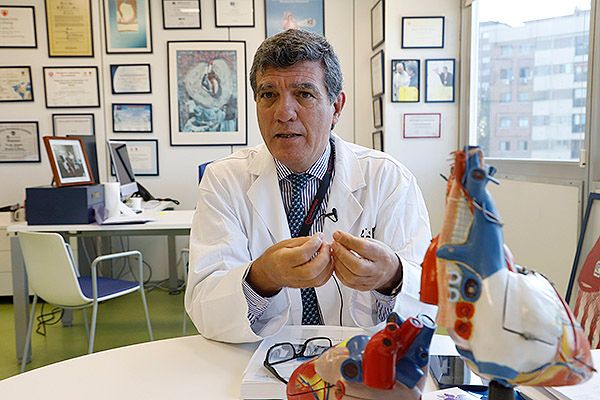 Zamorano considera que se debe empoderar al médico, reconocer su trabajo y hacerle ver lo importante que son.