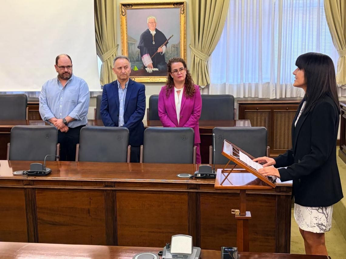 La nueva directora del Hospital Veterinario de la Universidad de León, tras su toma de posesión.