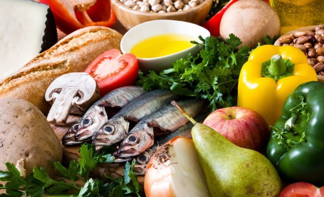Alimentos de la dieta mediterránea (Envato)