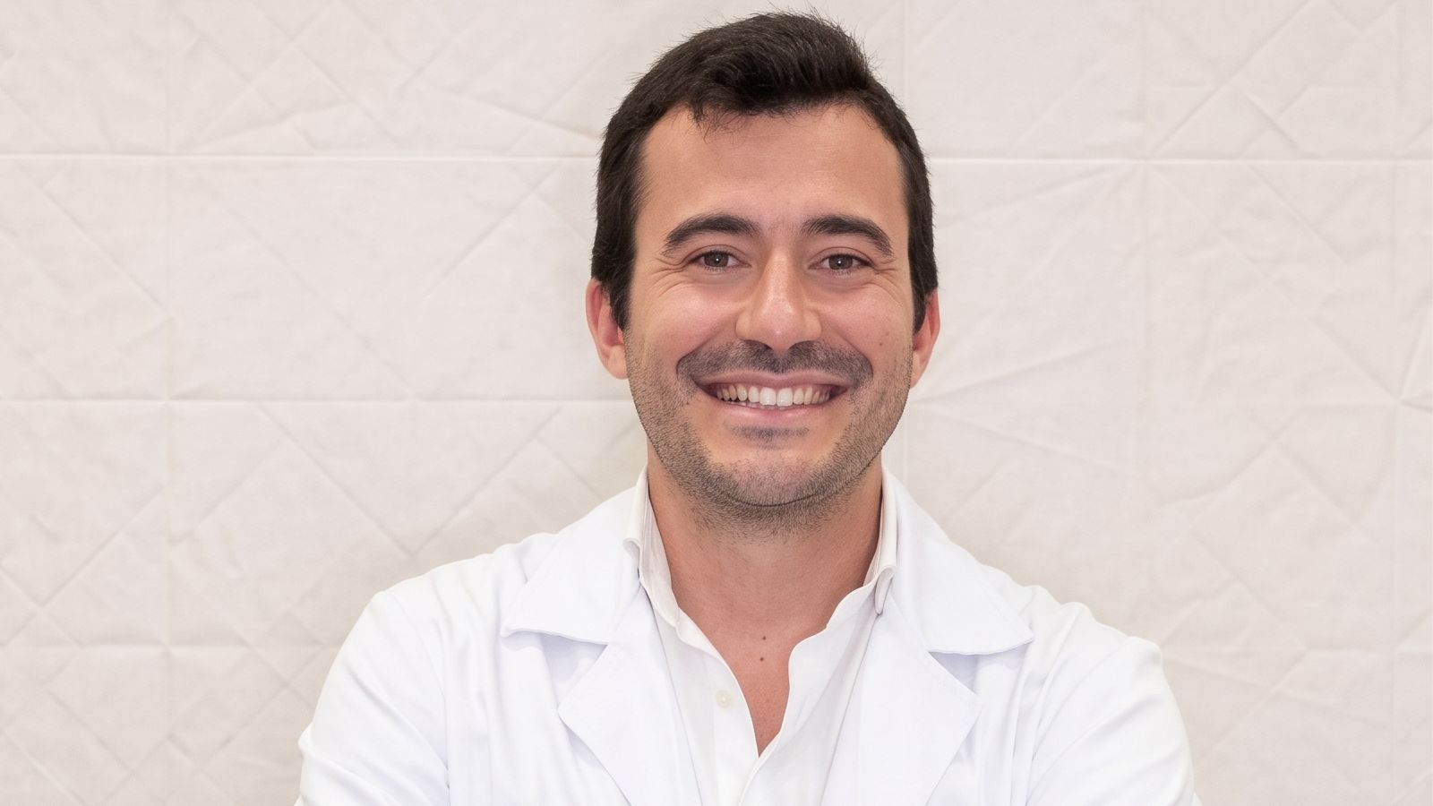 Álvaro Moleón, psiquiatra del Hospital Virgen del Rocío y director médico del Instituto Andaluz de Salud Cerebral.